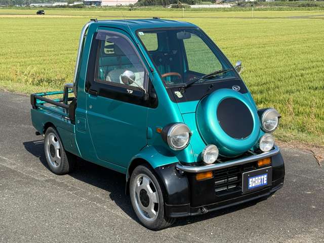 Daihatsu Midget II 8