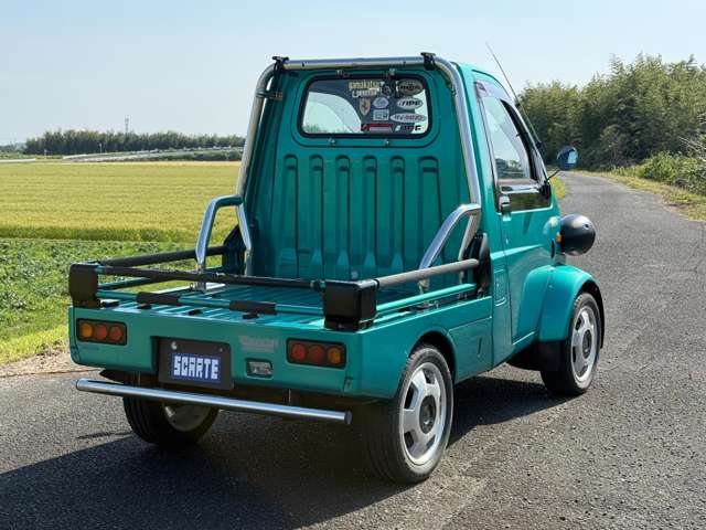 Daihatsu Midget II 10