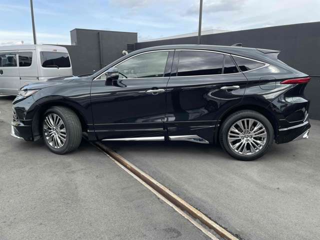 Toyota Harrier 12