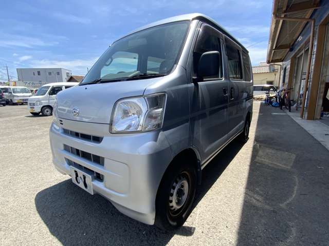Daihatsu Hijet Cargo 2