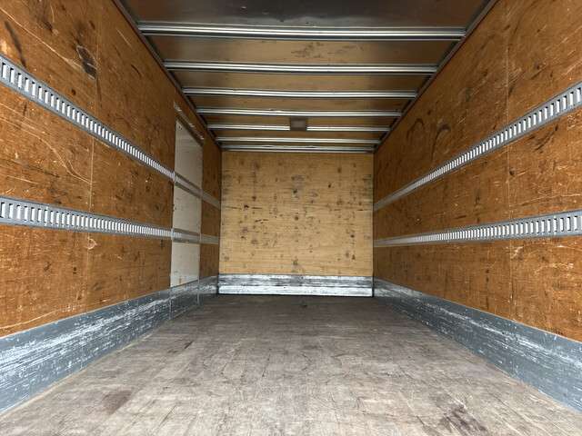 Isuzu Forward 12