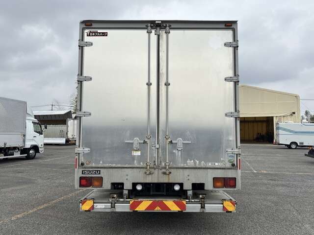 Isuzu Forward 10