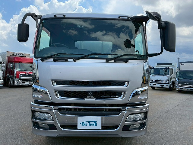 Mitsubishi Fuso Super Great 9
