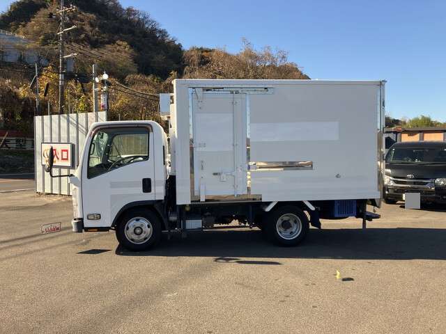 Isuzu Elf 4