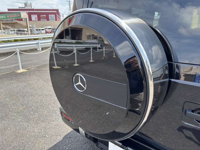 Mercedes-Benz G-Class 8