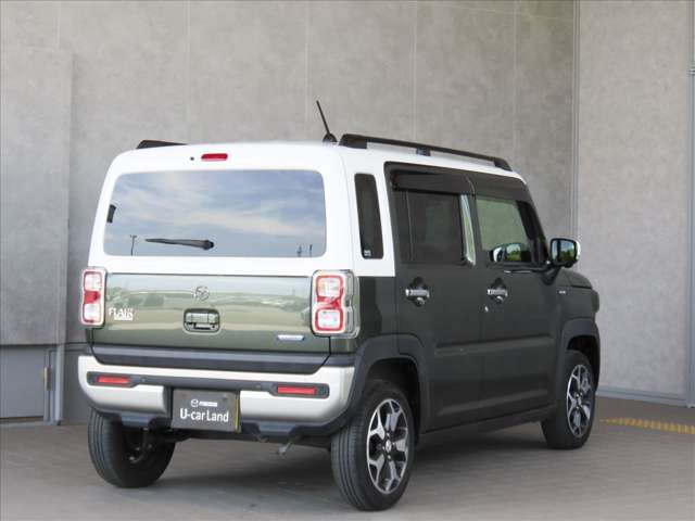 Mazda Flair Crossover 12