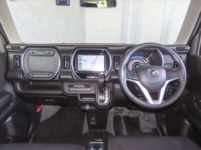 Mazda Flair Crossover 4