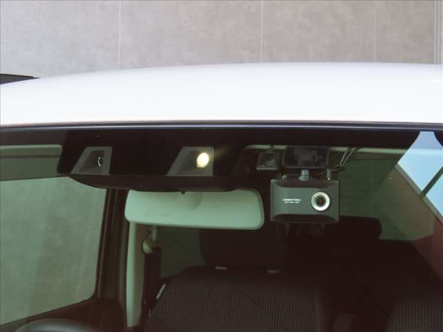 Mazda Flair Crossover 8