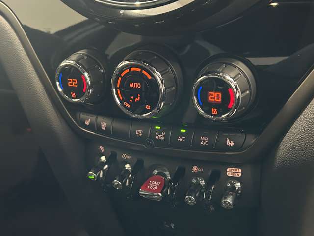 MINI Crossover 10