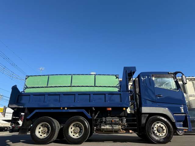 Mitsubishi Fuso Super Great 5