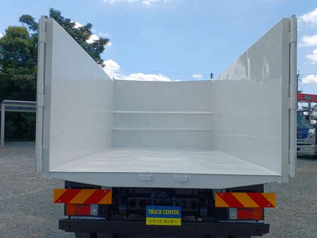Isuzu Forward 11