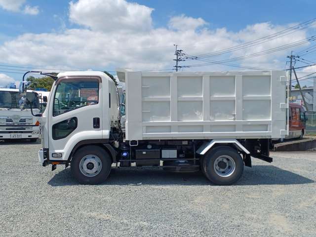 Isuzu Forward 4