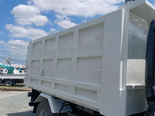 Isuzu Forward 8