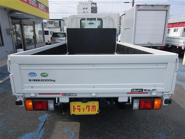 Isuzu Elf 4