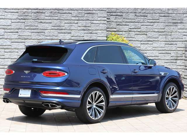 Bentley Bentayga 7