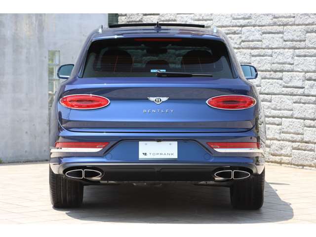 Bentley Bentayga 10