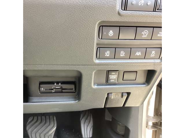 Mitsubishi Delica Mini 11