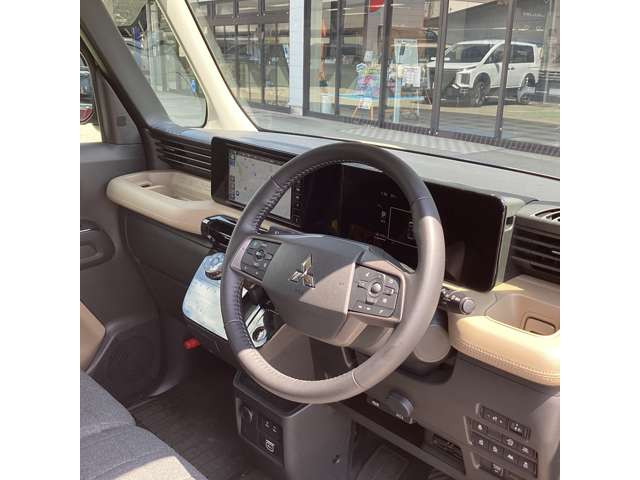Mitsubishi Delica Mini 5