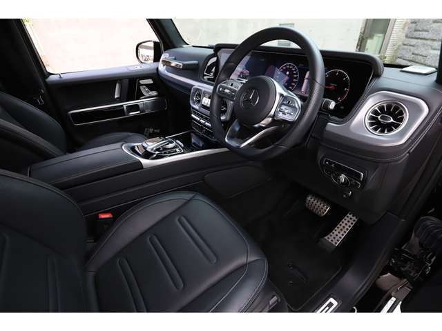 Mercedes-Benz G-Class 11