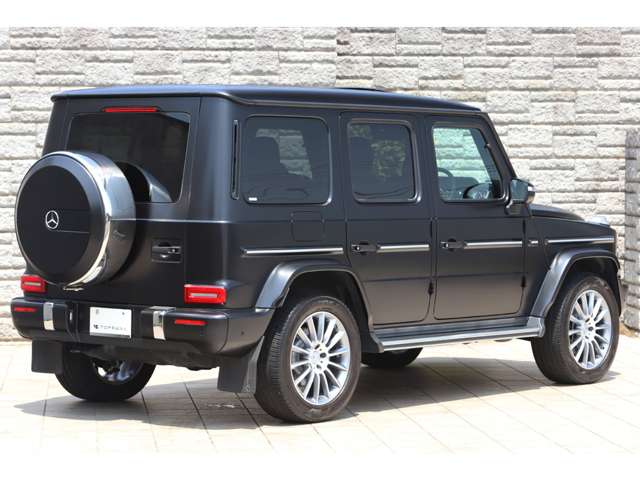 Mercedes-Benz G-Class 2