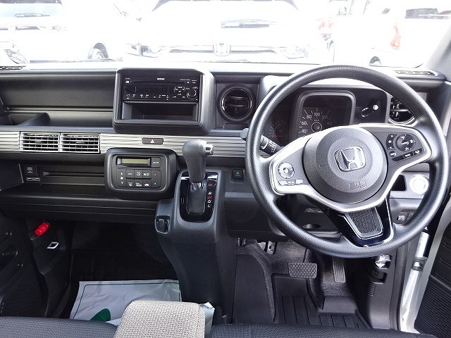 Honda N-VAN 12
