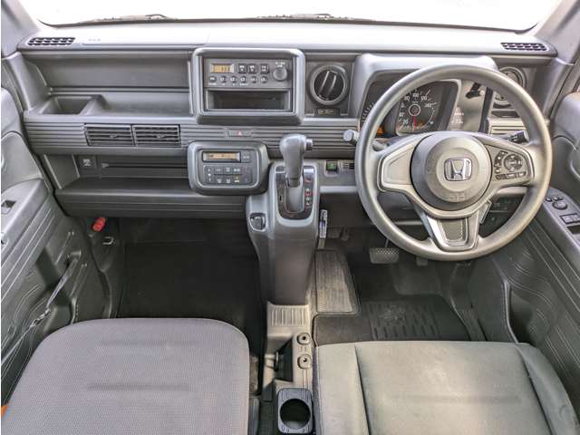 Honda N-VAN 8