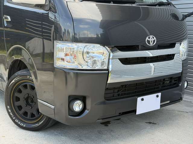 Toyota Hiace Van 8