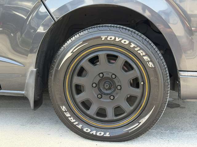 Toyota Hiace Van 9