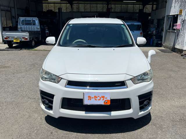 Mitsubishi Outlander 2