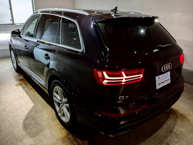 Audi Q7 10