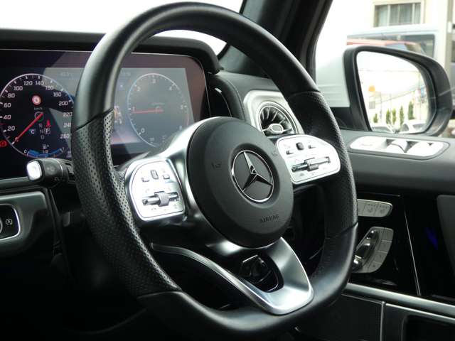 Mercedes-Benz G-Class 9