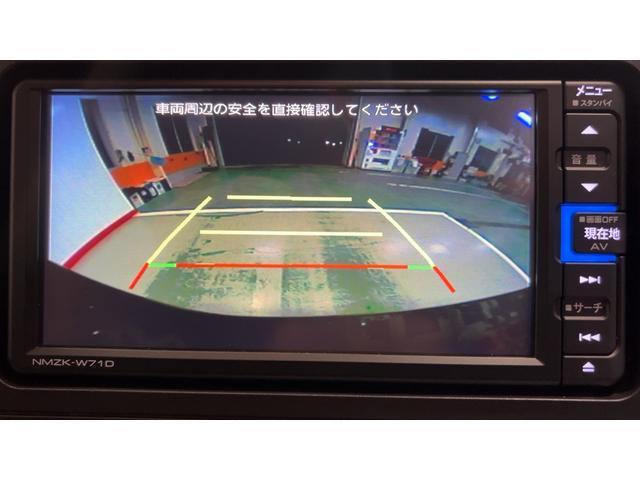 Daihatsu Rocky 6