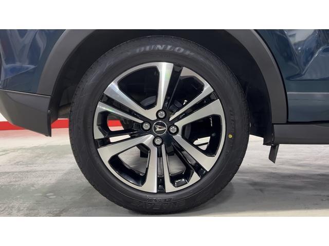 Daihatsu Rocky 7
