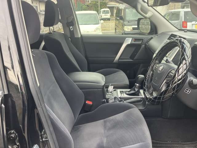 Toyota Land Cruiser Prado 12