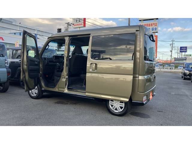 Daihatsu Atrai 12