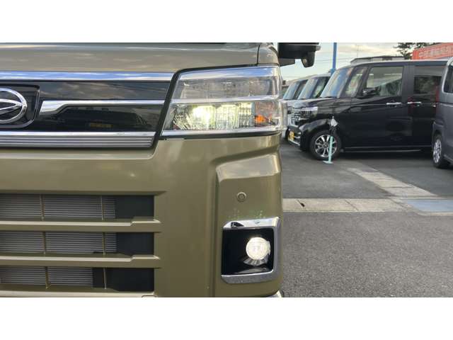 Daihatsu Atrai 7