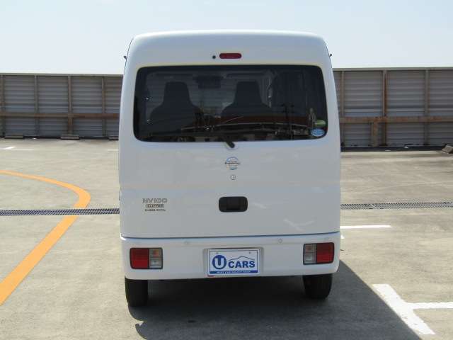 Nissan NV100 Clipper 11