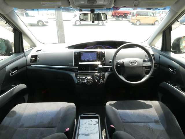 Toyota Estima 10