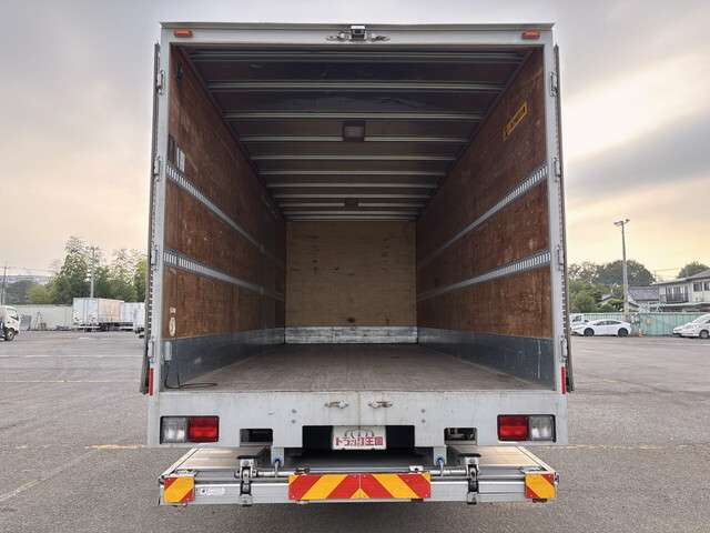 Hino Ranger 8