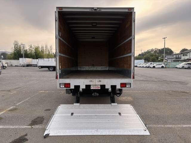 Hino Ranger 9