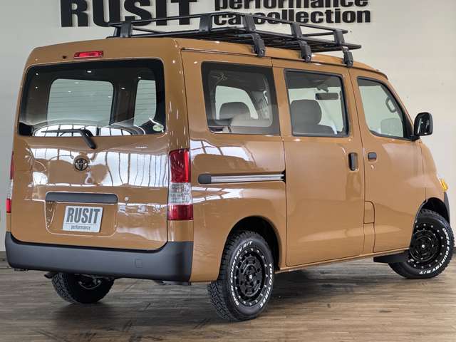 Toyota Town Ace Van 11