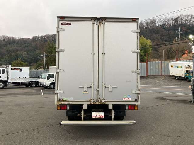 Isuzu Elf 9