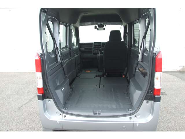 Honda N-VAN 12
