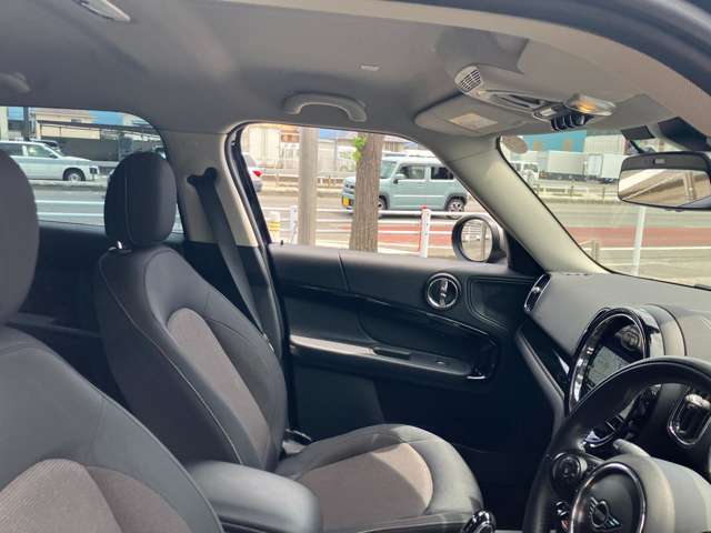 MINI Crossover 5