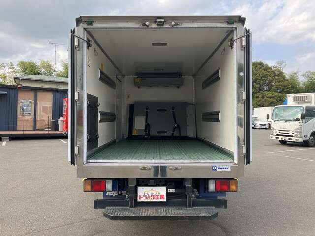 Isuzu Elf 6