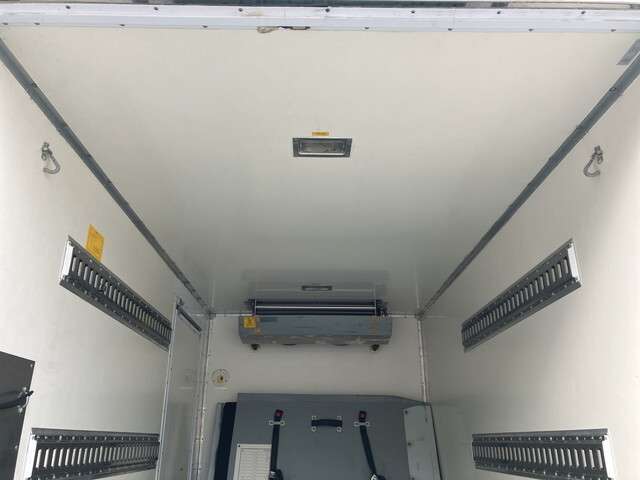 Isuzu Elf 8