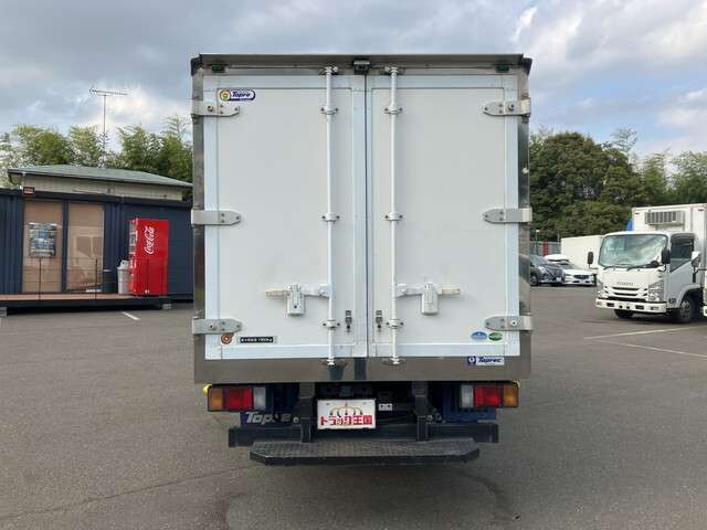 Isuzu Elf 10