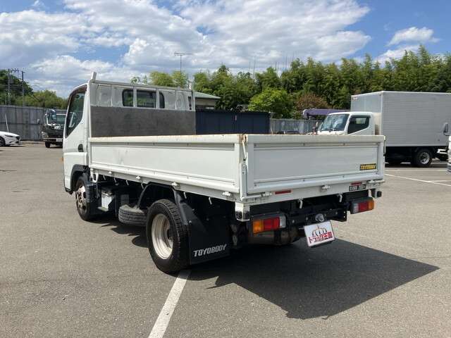 Mitsubishi Fuso Canter 2