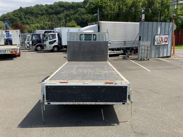 Mitsubishi Fuso Canter 7