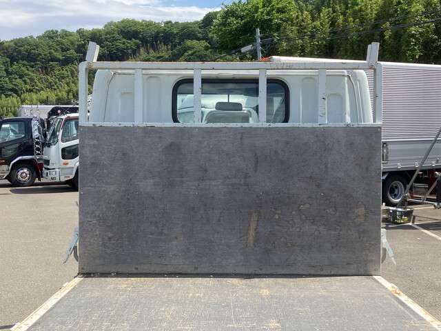 Mitsubishi Fuso Canter 8